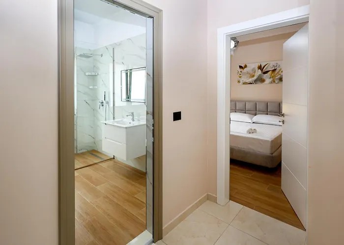 Saliasi Hotel&apartament 아파트호텔 Polican (Berat)