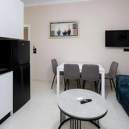 Ξενοδοχείο με διαμερίσματα Saliasi Hotel&apartament