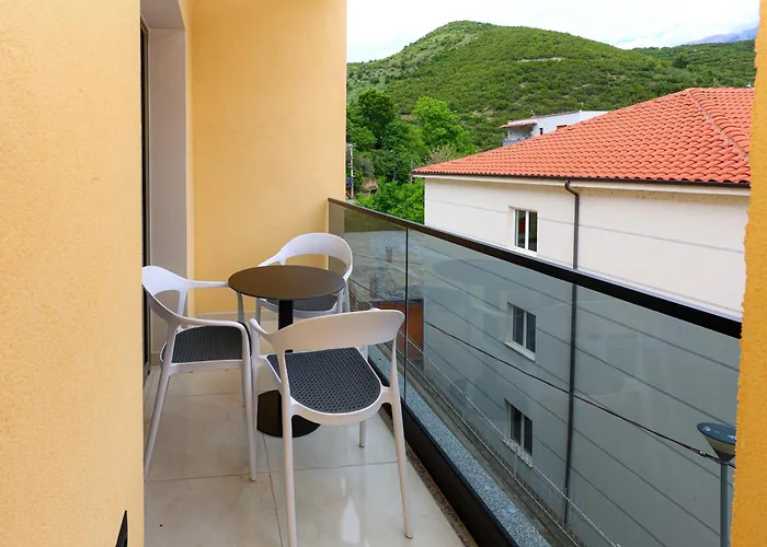 Saliasi Hotel&apartament *